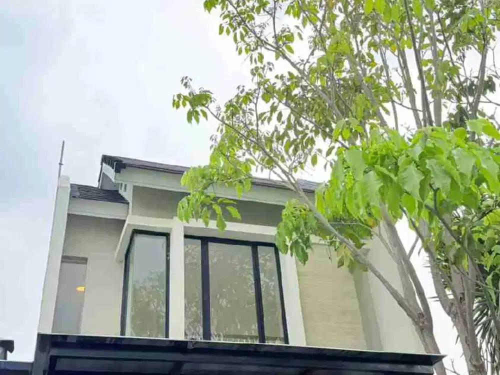 Dijual rumah 2 lantai full renovasi di Citraland nortwest Surabaya