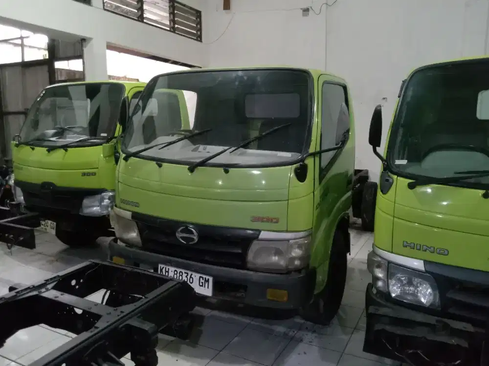 Hino Dutro 130HD tahun 2013