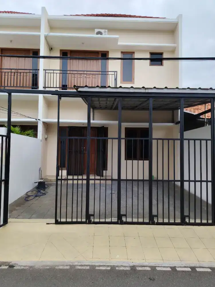 Disewakan rumah dkt panglima polim mrt blok a, blok m kebayoran baru