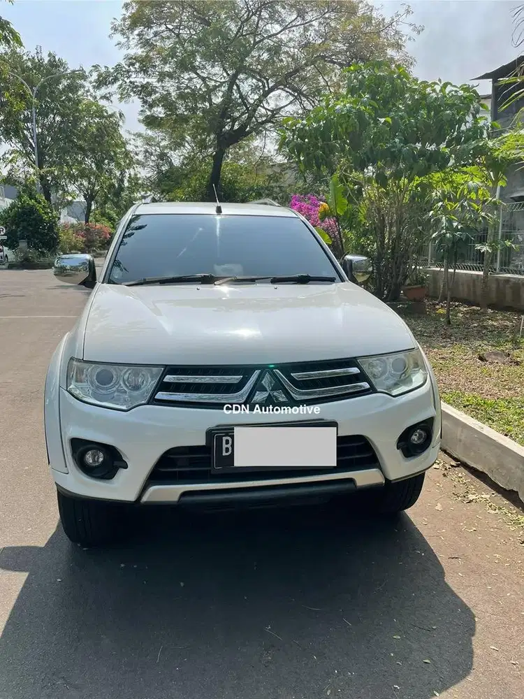 Mitsubishi Pajero Sport Diesel Solar Exceed 2014 Putih