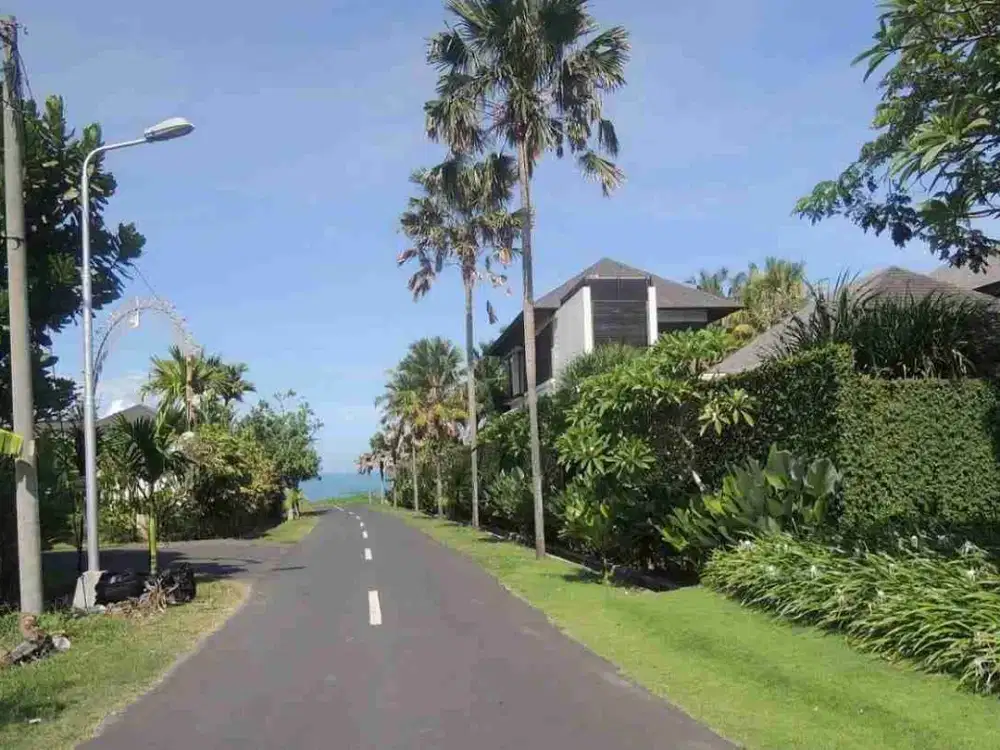 TANAH 200M DARI PANTAI, PINGGIR JL UTAMA COCOK UTK CAFE, RESTO, VILLA, DI CEMAGI CANGGU. MILIK SENDIRI