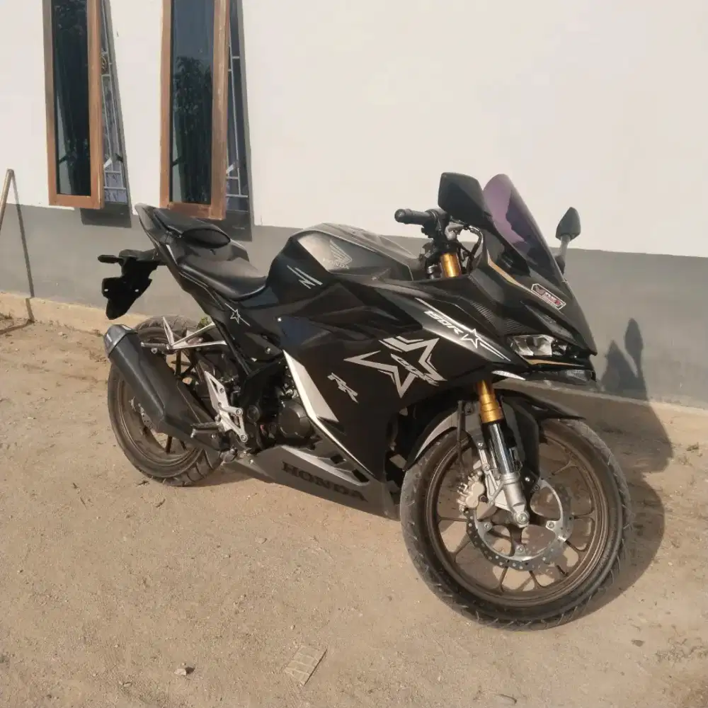 JUAL MOTOR CBR 150R