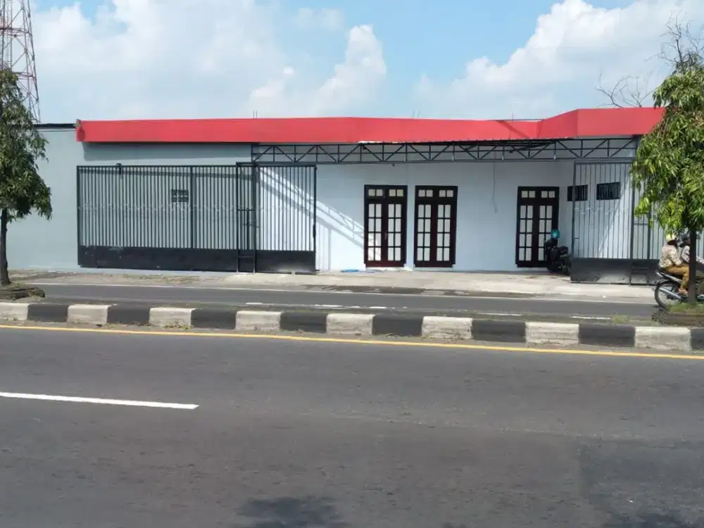 Sanggung Gatak Sukoharjo Ruko dijual/sewakan di Jl Raya Solo Yogyakarta akses Bus dan Truk all size