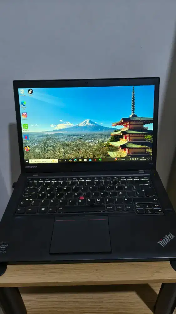 Lenovo Thinkpad i7 Pro 14inch