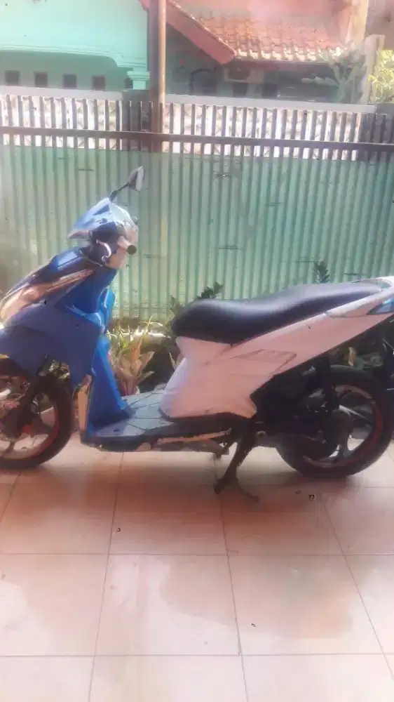 Dijual mator vario tahun 2011 masih mantap