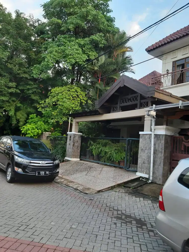 Dijual Rumah 2 Lantai Galaxy Bumi Permai Tahap I Surabaya