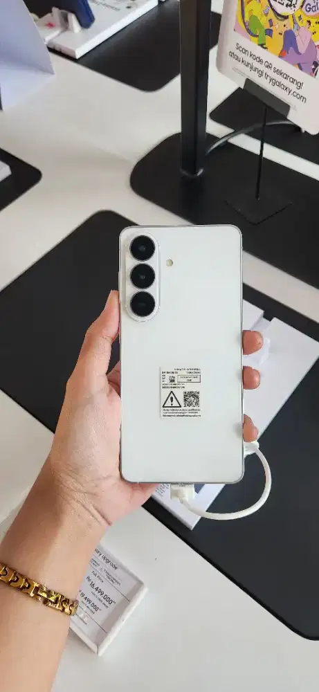 samsung S26 basic ready Cicilan triple zero syarat E-ktp