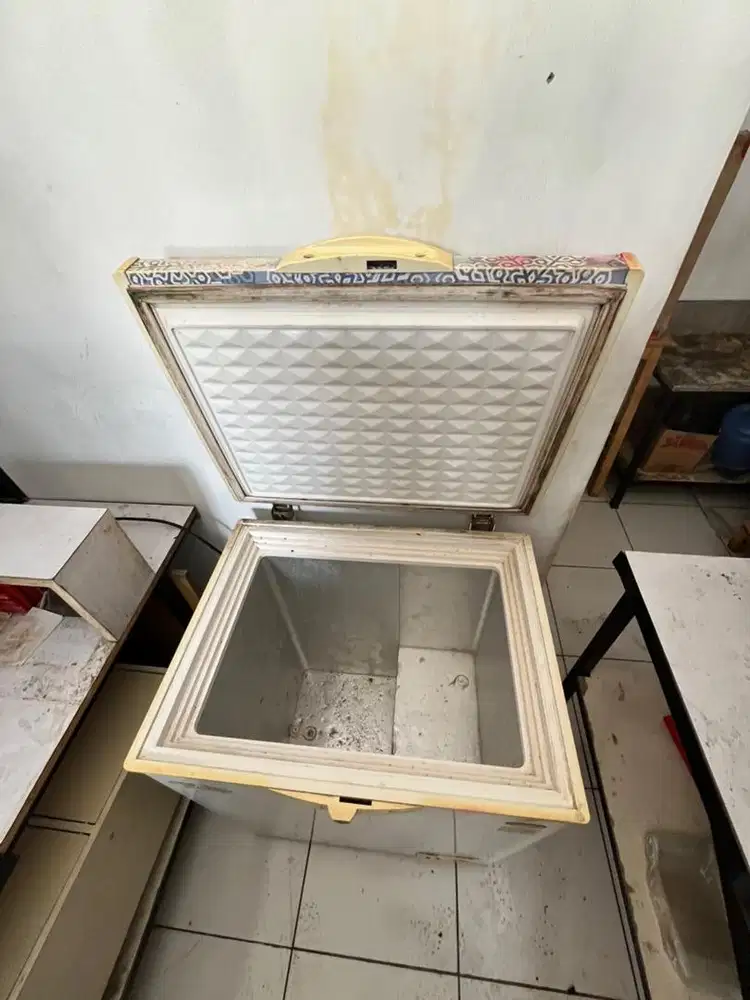 FREEZER BOX 200 liter