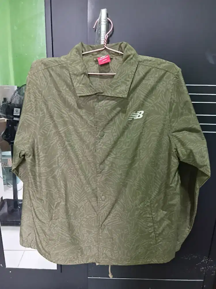 New Balance Windbreaker Jacket Green