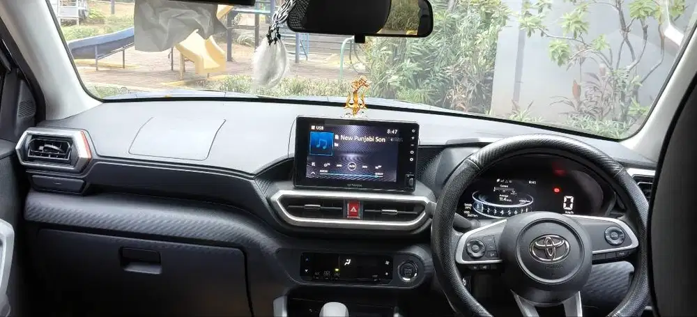 Toyota Raize model 2024, automatic, jalan 3000km. In good condition