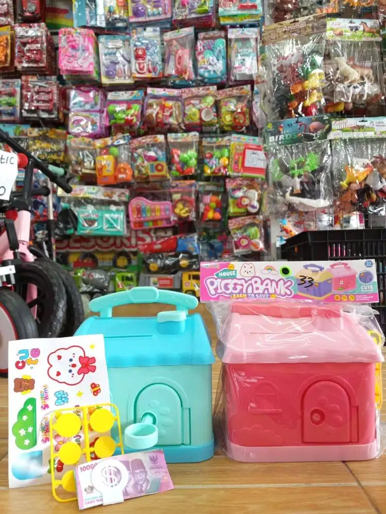 mainan anakk celengan rumah