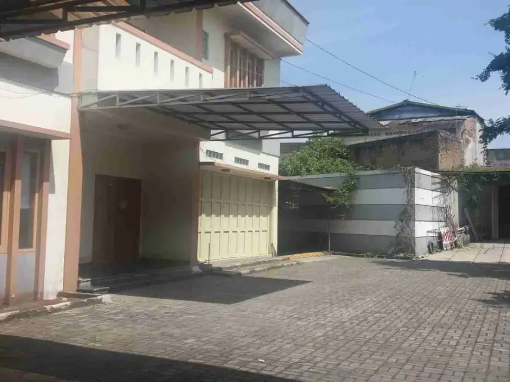 Ruko dan gudang murah disewakan di Kopo