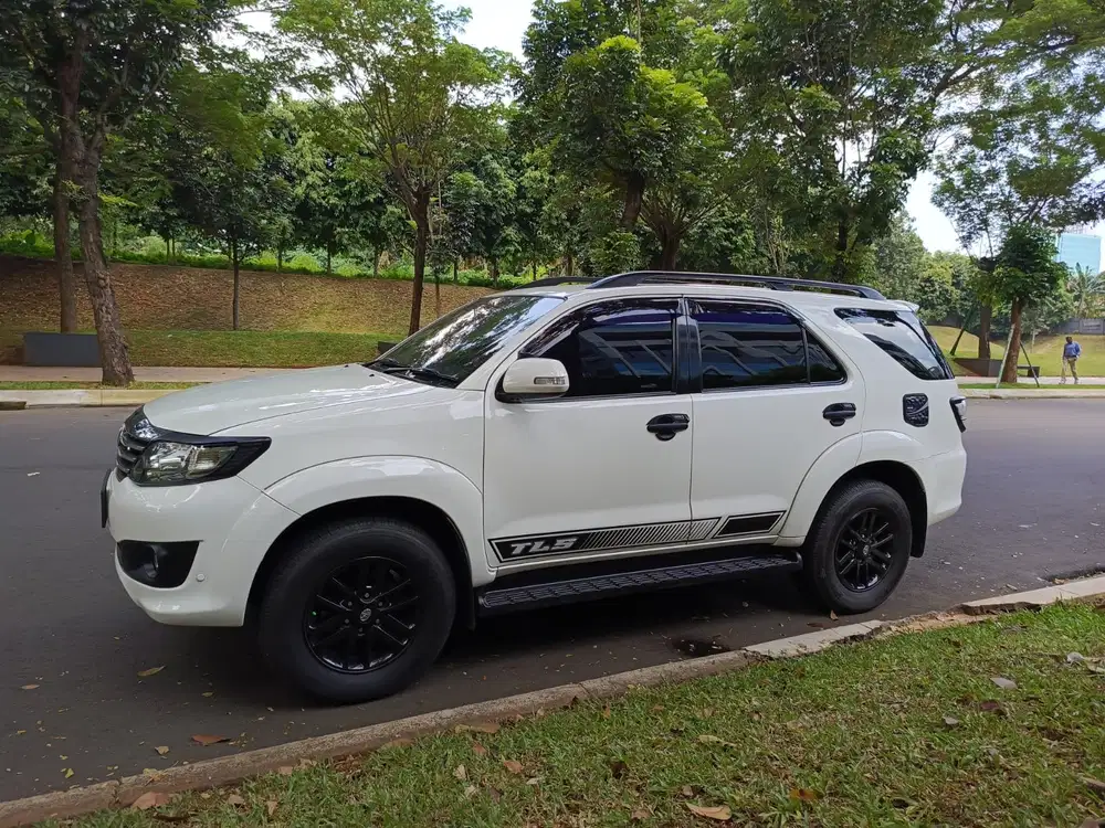 Toyota Fortuner 2012 Diesel