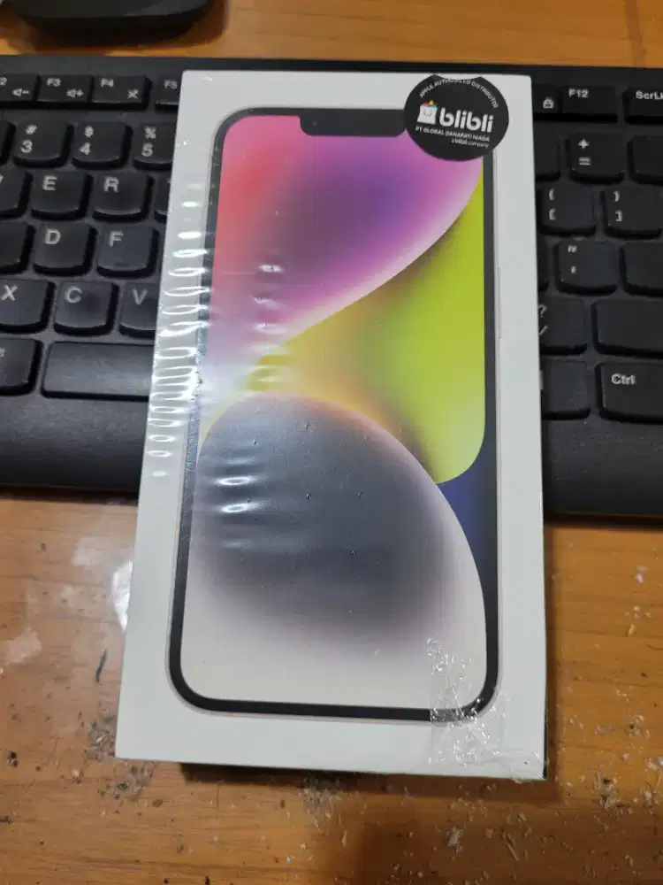 iPhone 14 Putih