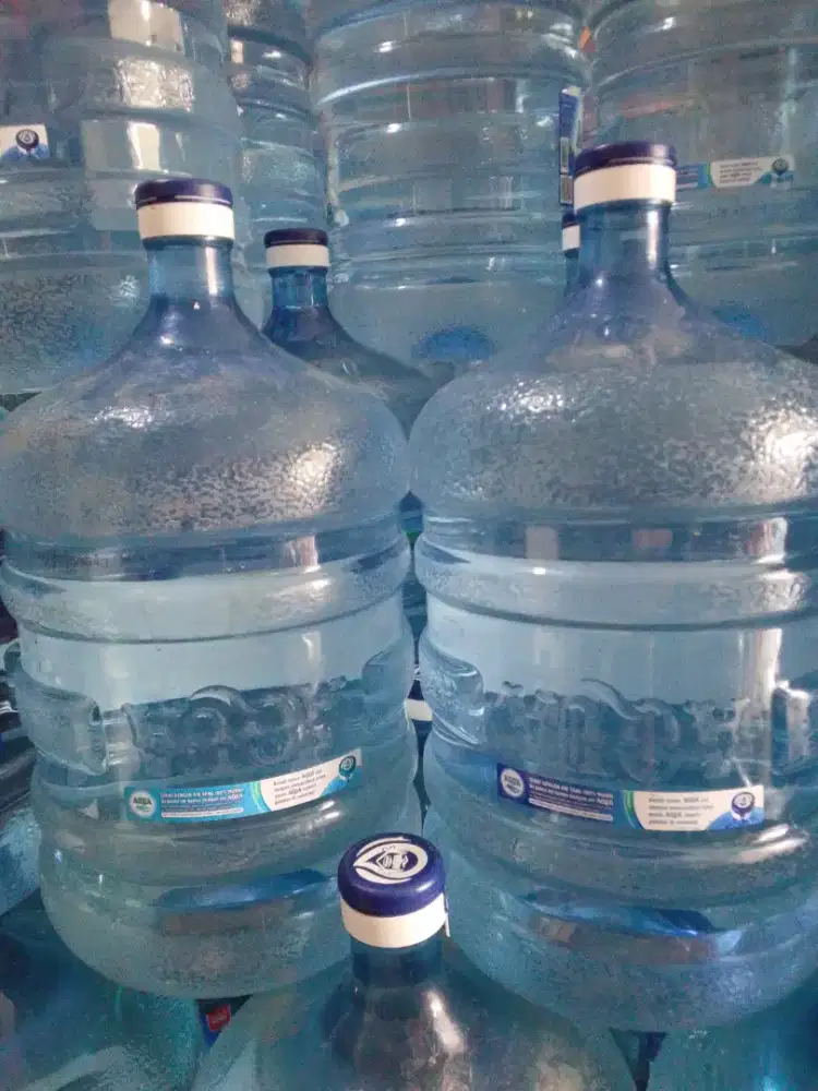 Kurir Pengantar Galon dan Gas