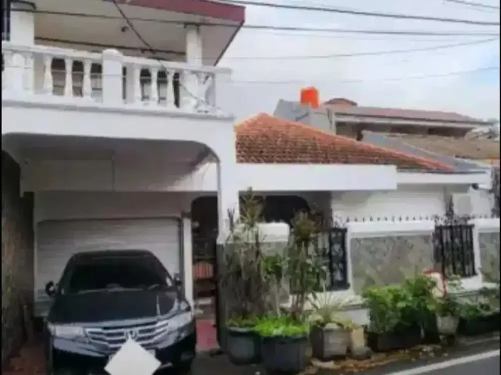 DIJUAL RUMAH MEWAH HARGA OKE STRATEGIS – CEMPAKA PUTIH, BEBAS BANJIR, DEKAT TAMAN SOLO