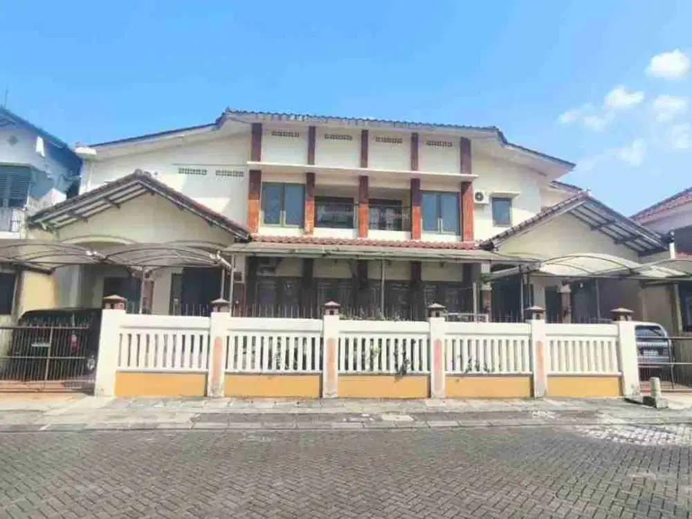Rumah Cantik dan Luas di Raffless Hills Cibubur