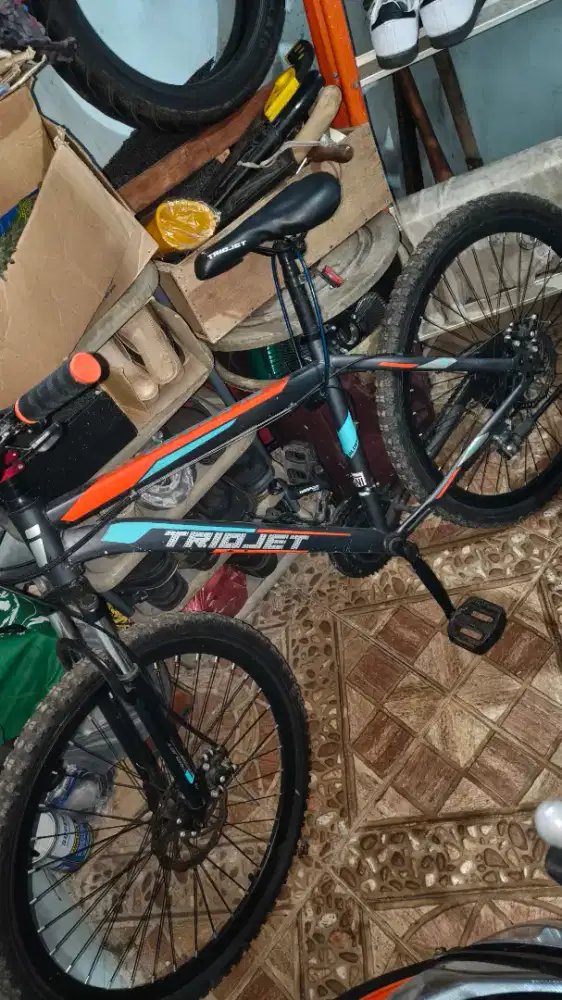 Sepeda gunung TRIOJET