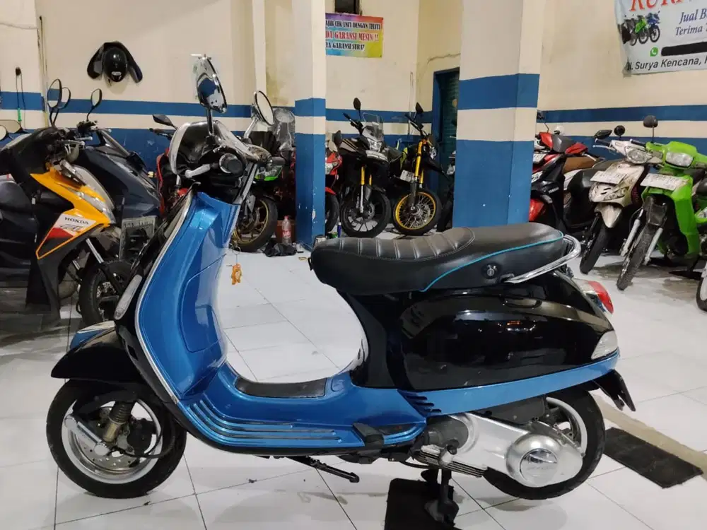 #dijual piaggio LX 150 2011 pajak hidup super mulus