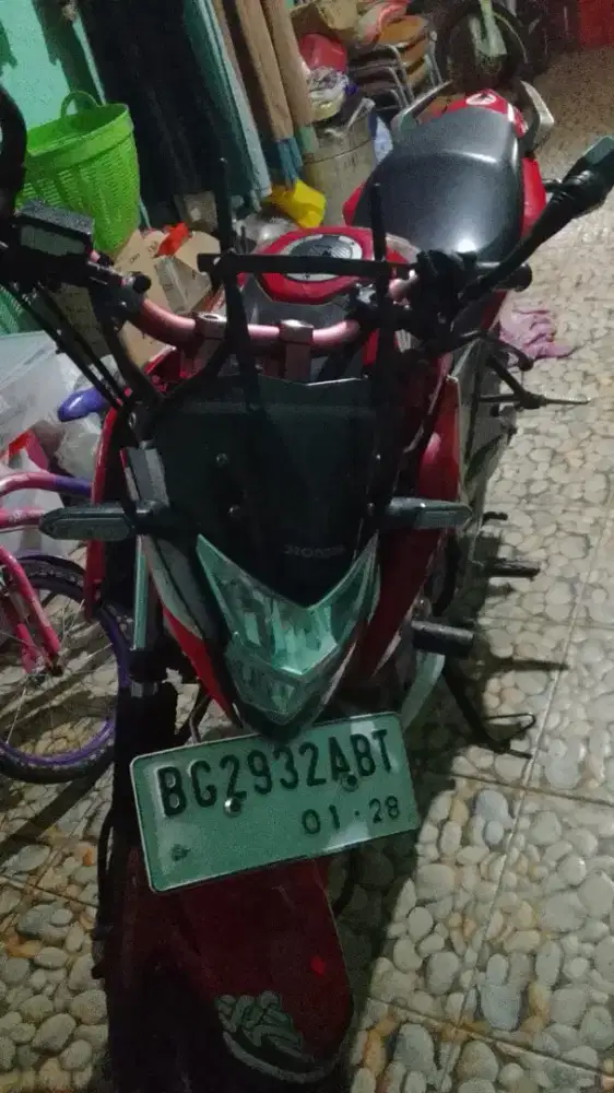 Di jual Honda CB150R