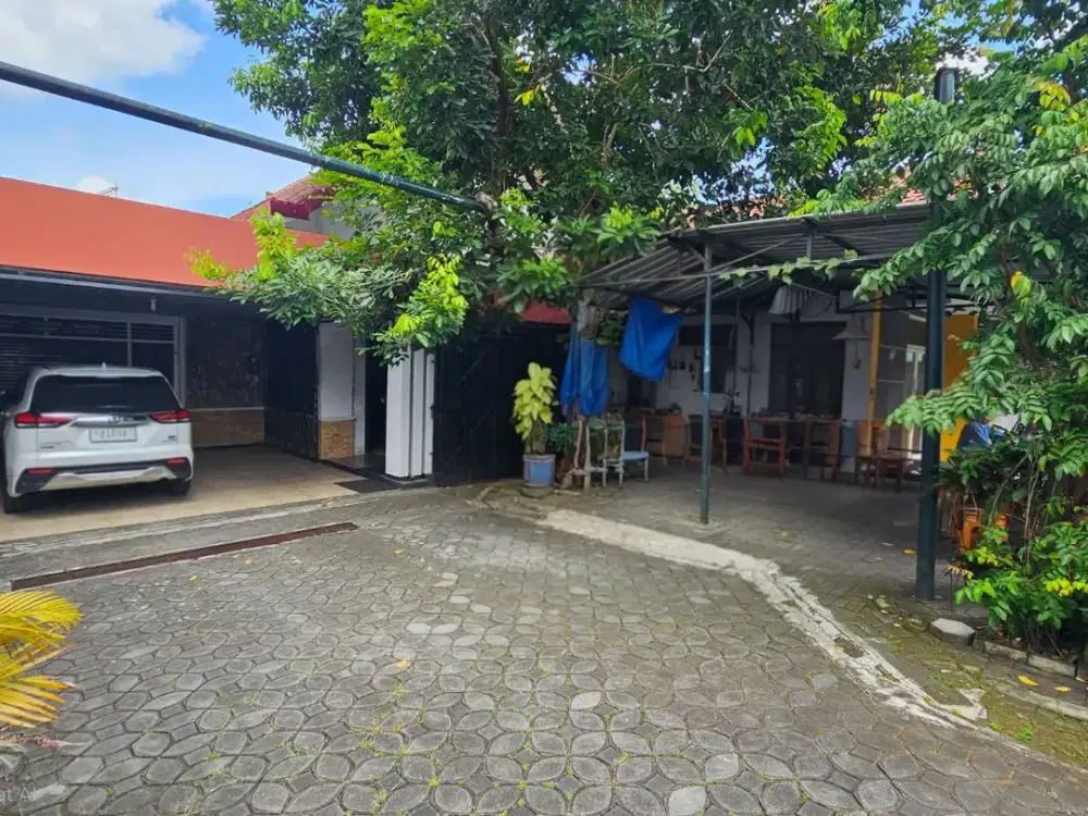 Dijual Rumah Strategis di jalan raya Demangan Depok Jogjakarta