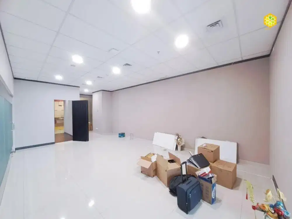 Sewa kantor Partisi Soho Capital