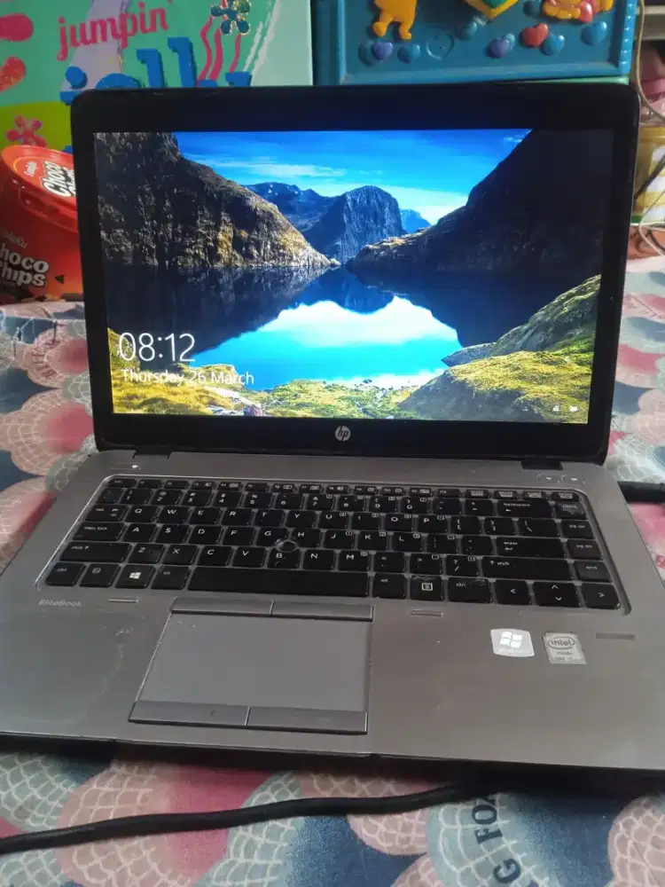 Jual cepat laptop Elitebook nya 1500k bisa nego ya