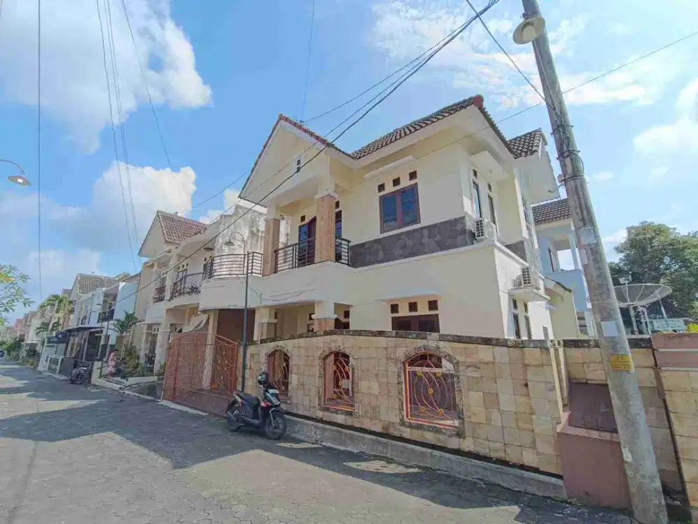 Rumah 2lt dlm komplek Jongke dekat UGM