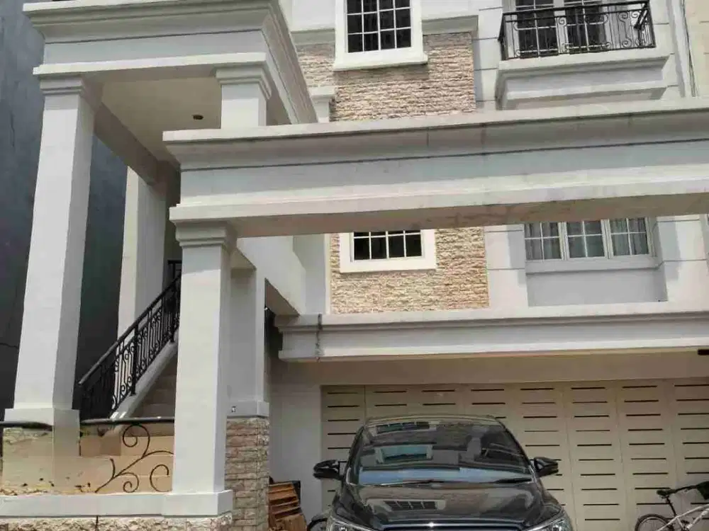 Exclusive Cluster Opulence Sunter 12x18 Rare Unit For Sale