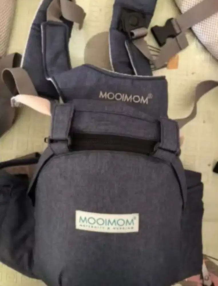 Gendongan Bayi MOOIMOM