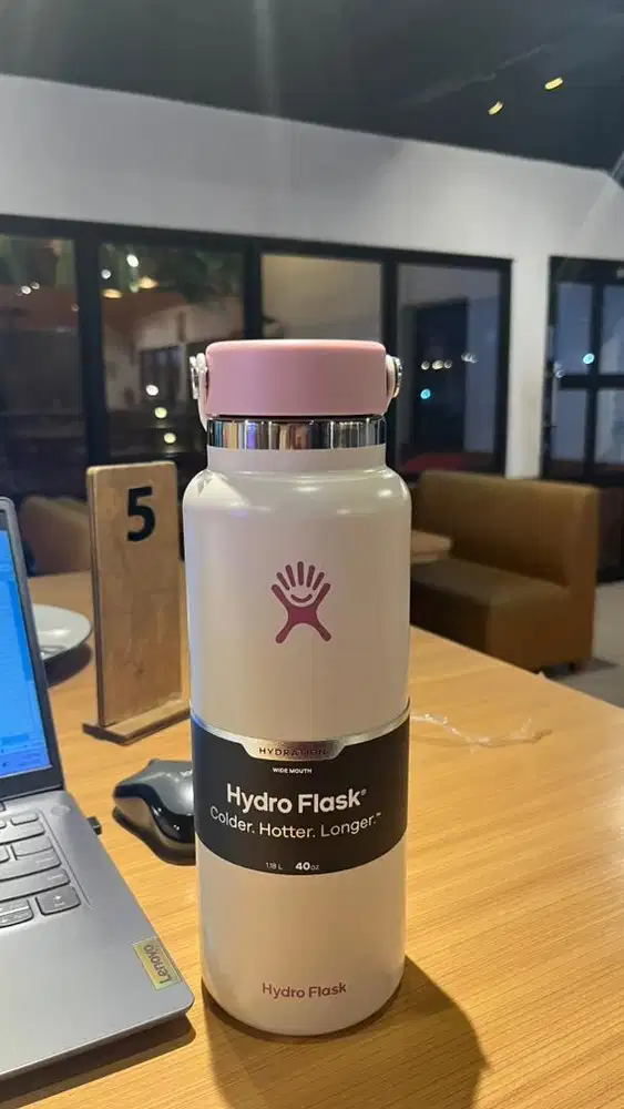 Hydro flask 40oz