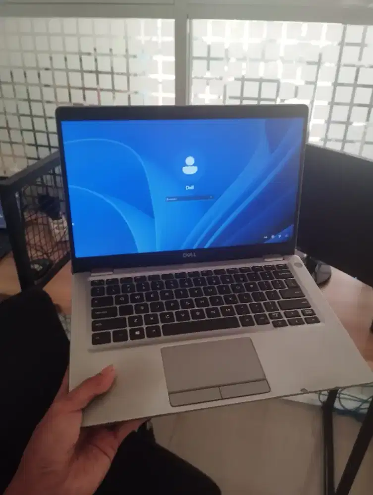 dell latitude 5310 | intel i5 gen 10 | Ram 12 GB SSD 256 GB NVMe