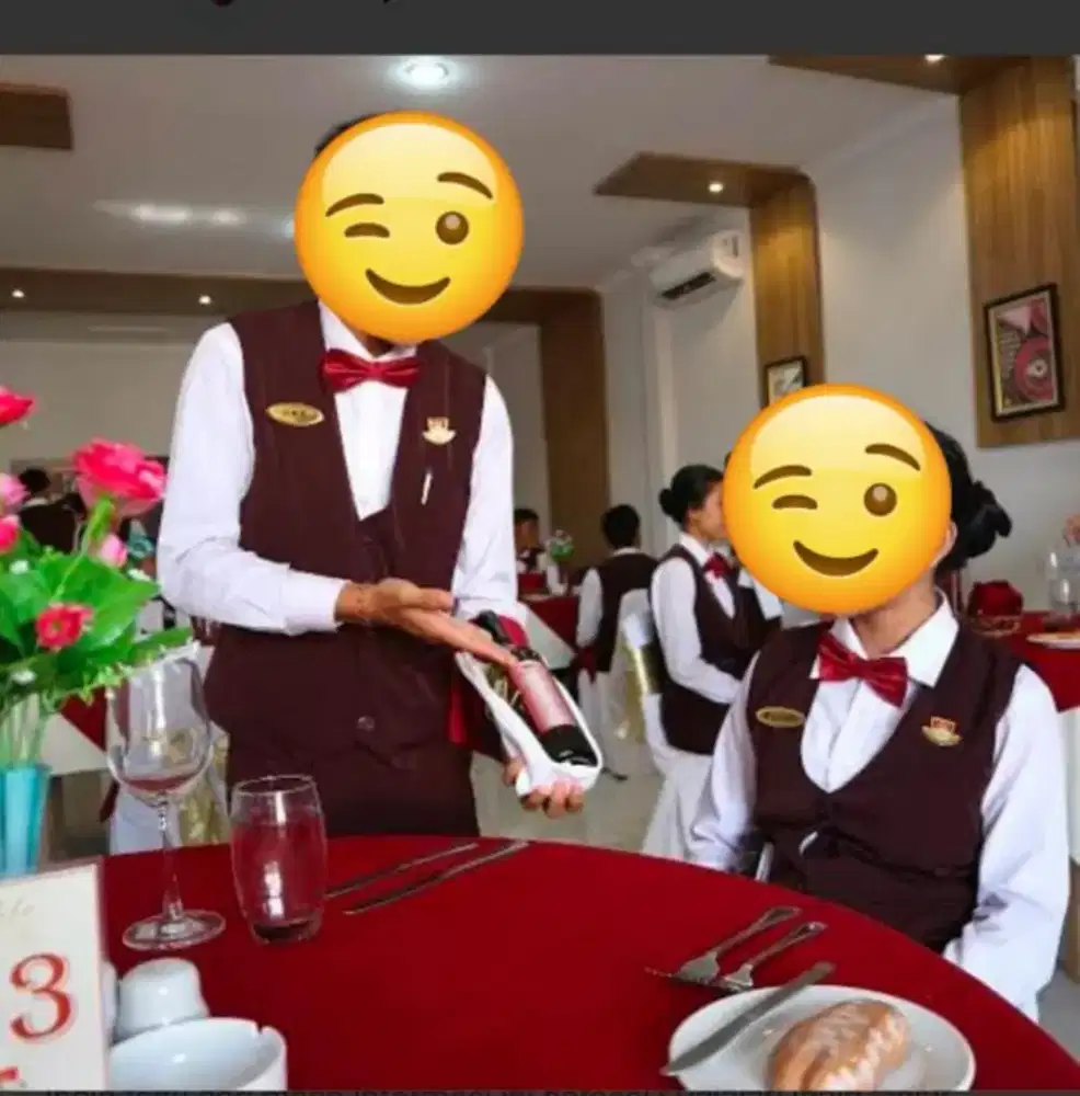 Loker waiters dan Cook Helper
