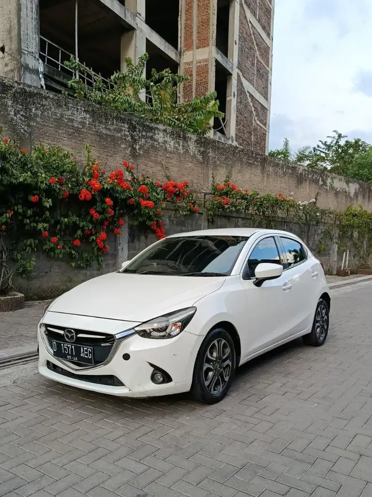 Mazda 2 GT skyactive automatic 2015