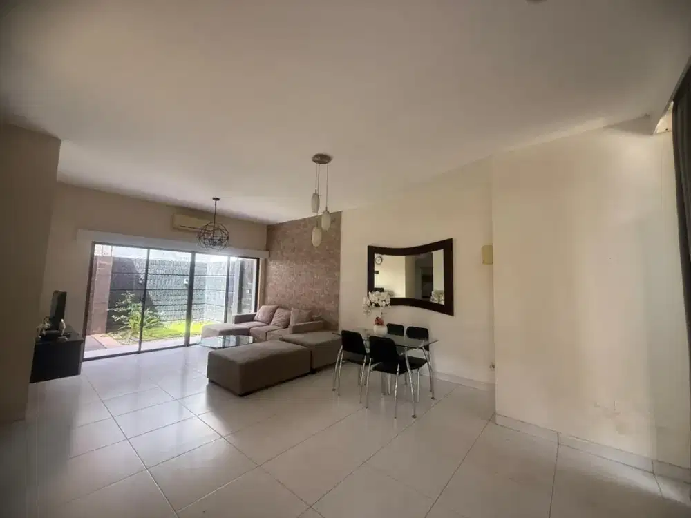 Dijual Murah Rumah Cantik Semi Furnish Cluster Alamanda, Cakung, Jakarta Timur, 015