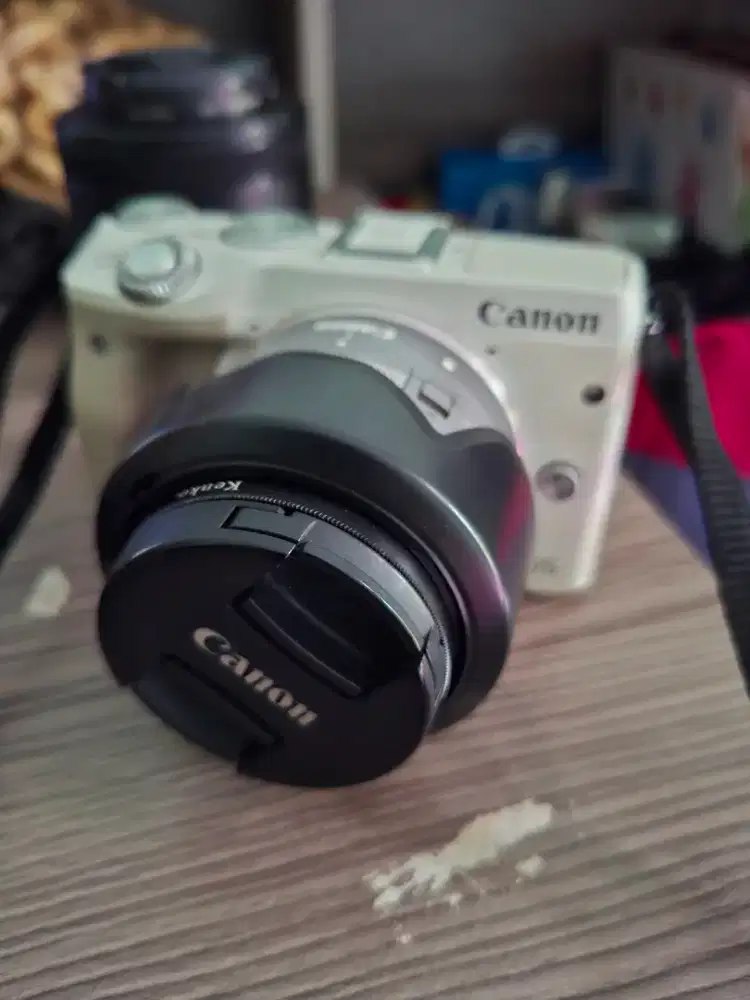 Canon mirorless m3 kit + lensa fix 50mm stm