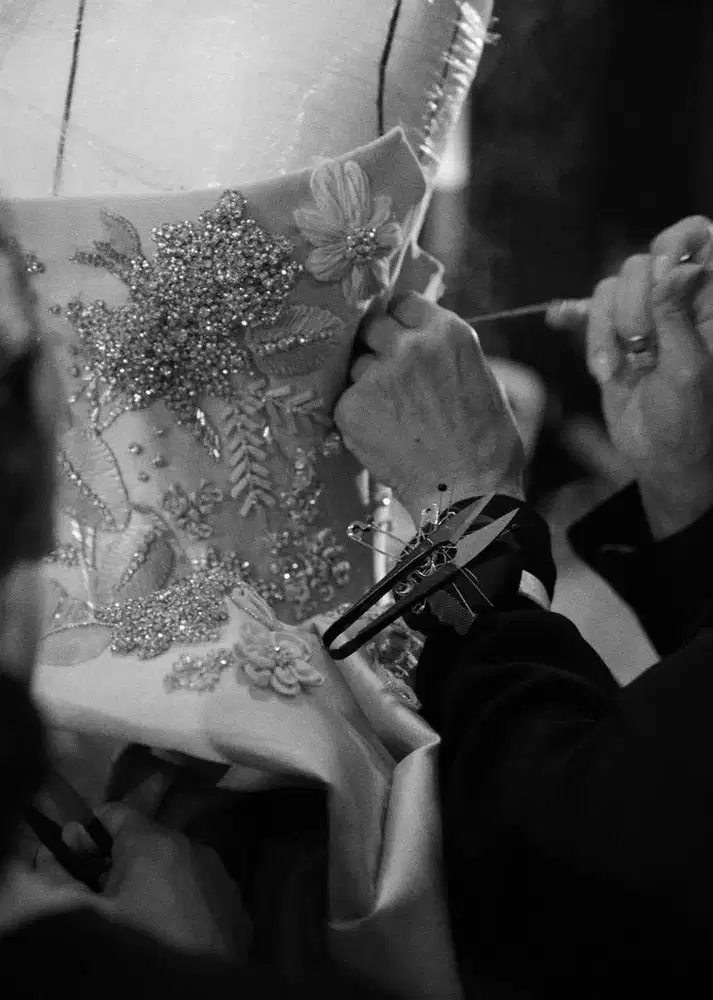 Tukang pola spesialis gaun pesta