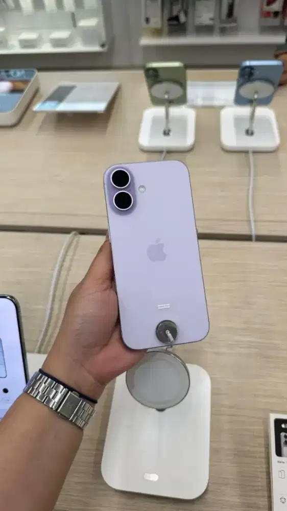 CICILAN RINGAN IPHONE 16 IBOX