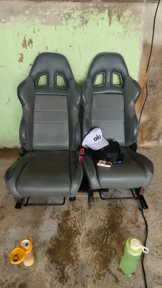 Jok mobil model recaro sport