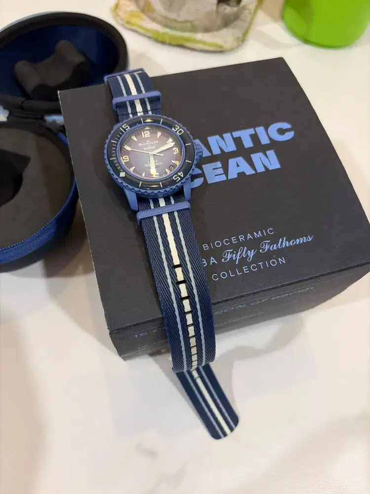 SWATCH ATLANTIC OCEAN ( BIOCERAMIC SCUBA )