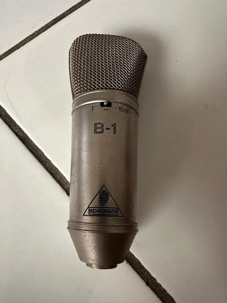Mic condenser behringer b1