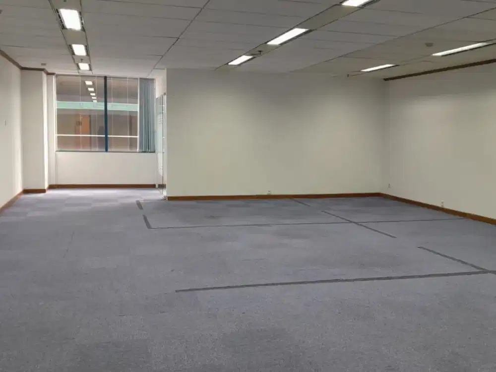 Sewa ruang kantor Bare di Graha Pratama Jakarta Selatan