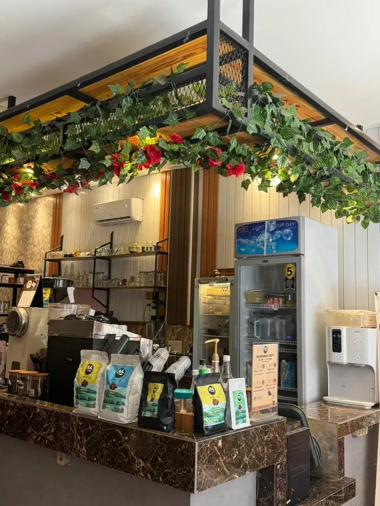 LOKET WAITERS COFFEE SHOP