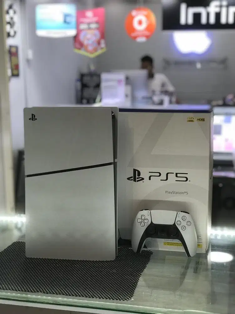 PS5 Slim Disc Version 1TB