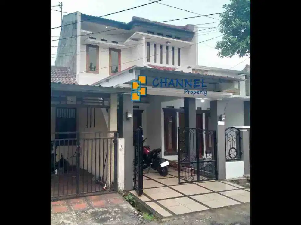 Jual Rumah Bagus Dekat Pusat Perbelanjaan Villa Pamulang Tangsel, Es