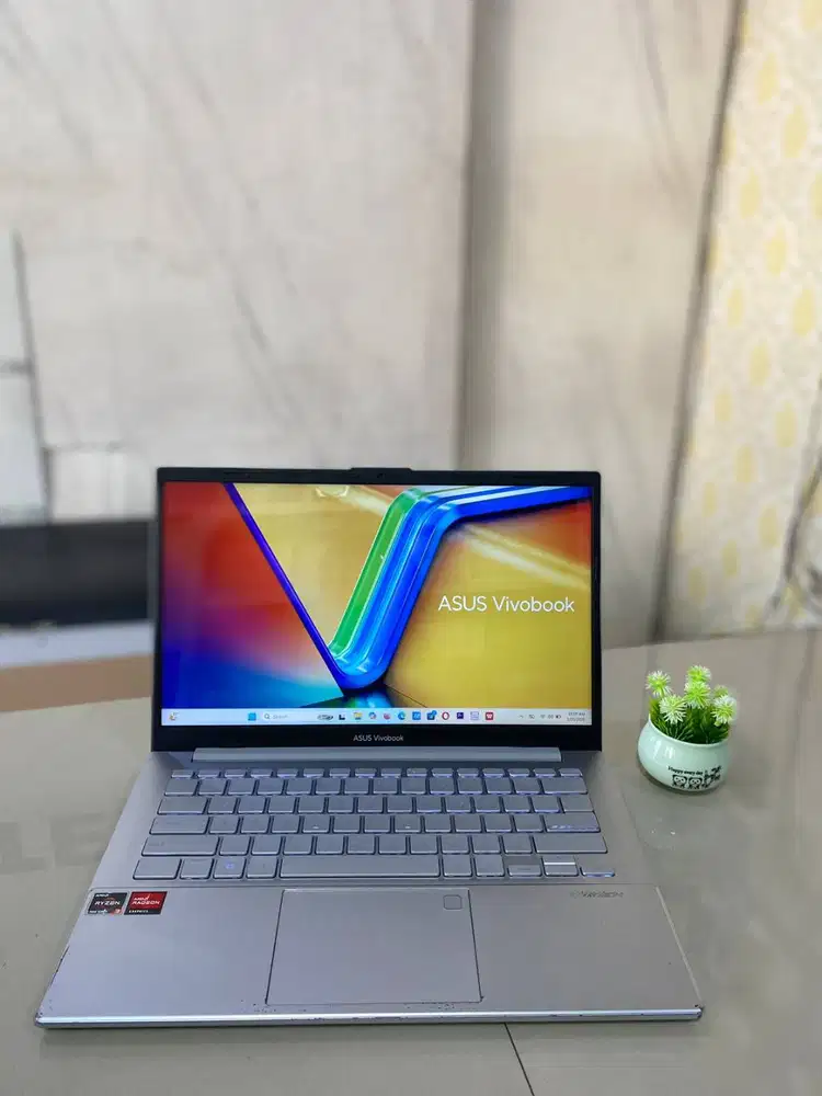 ASUS VIVOBOOK GO 14/15 E1404F AMD RYZEN 3 7320U RAM 8 GB SSD 256 GB WI