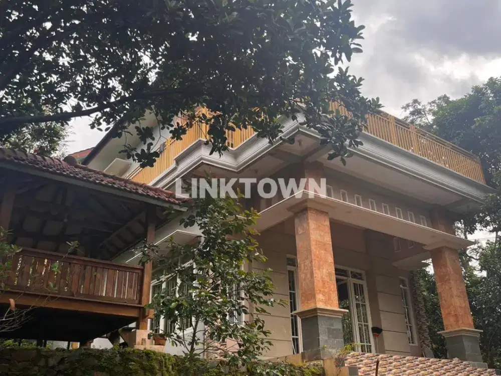 Villa Halaman Luas Free Gazebo dan Furniture di Purwodadi Pasuruan