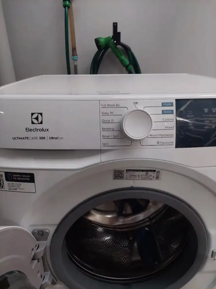 Mesin Cuci Electrolux EWF8004E3WB