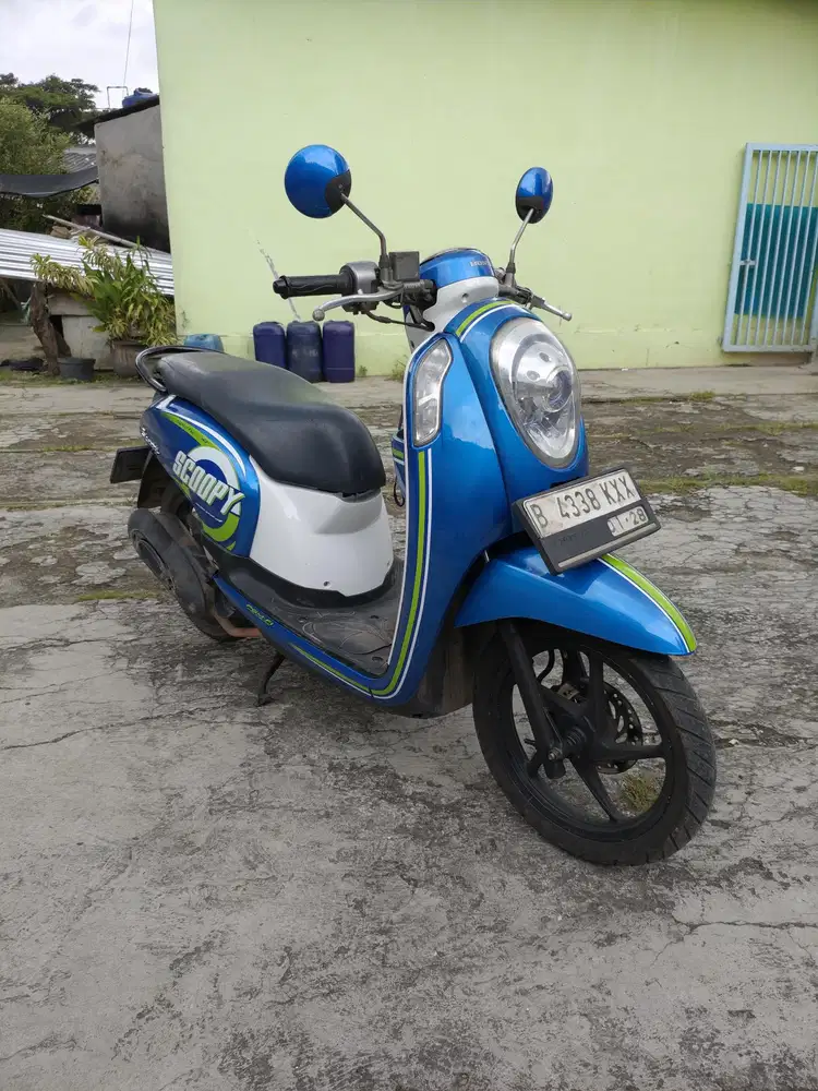Dijual Scoopy sporty 2015 Originall Mulus