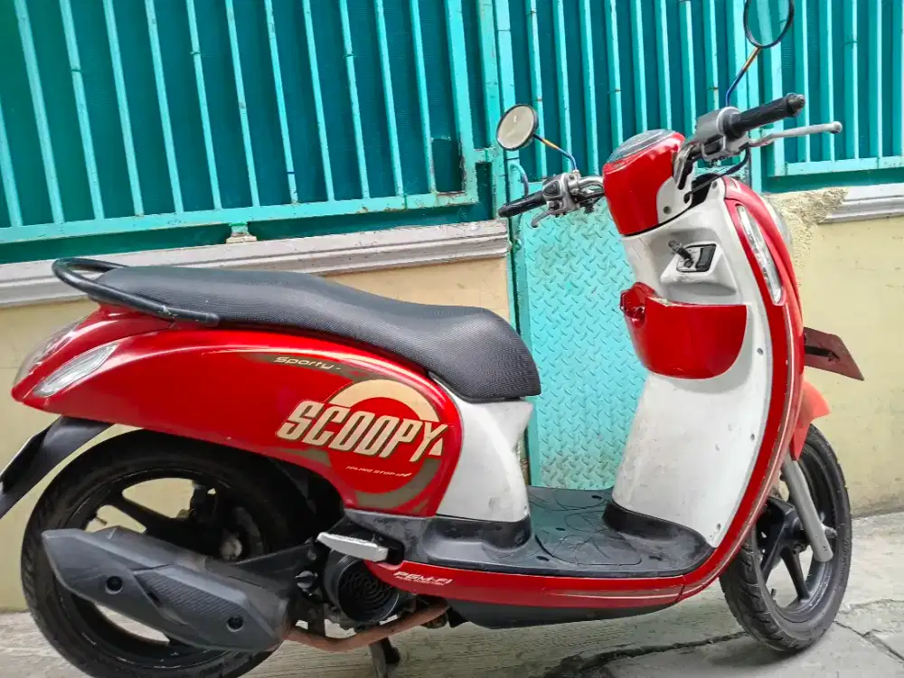 Honda scoopy 2014 B Depok mesin halus surat lengkap
